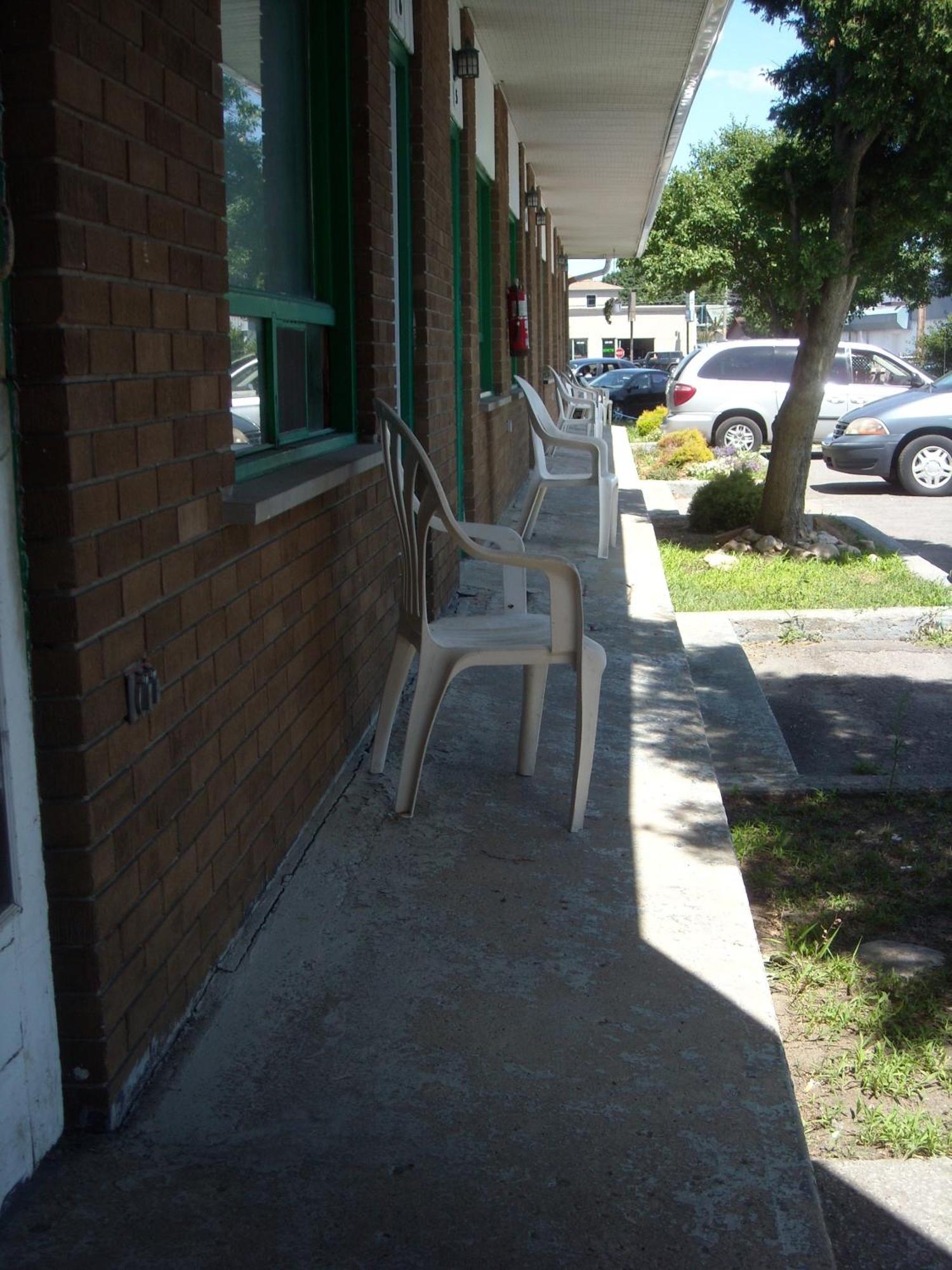 Motel Montreal Notre-Dame-de-l'Ile-Perrot Ngoại thất bức ảnh