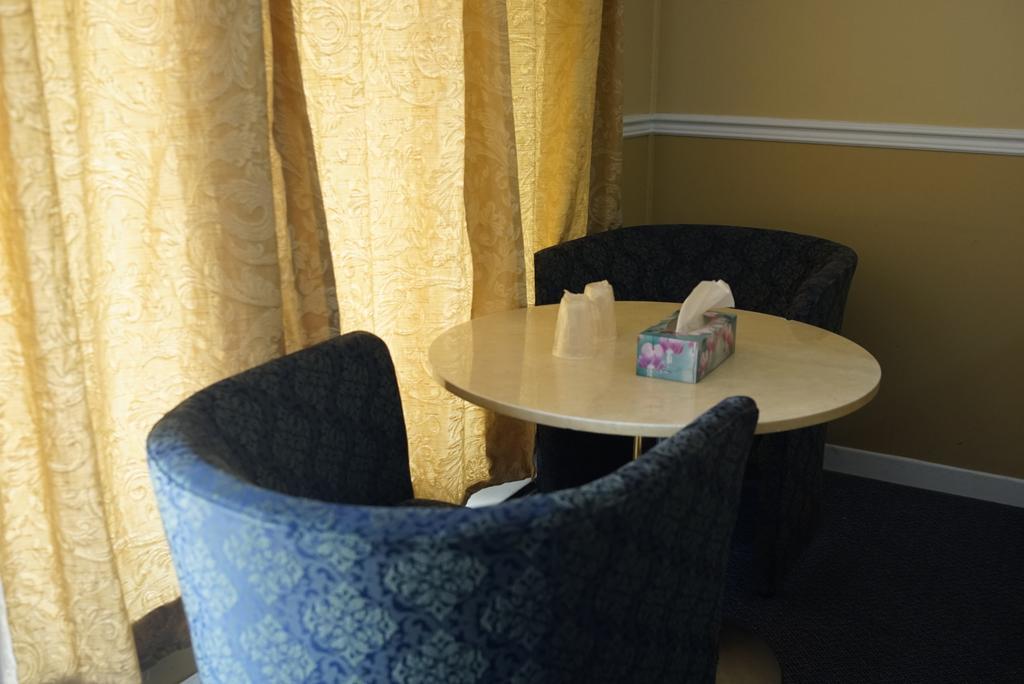 Motel Montreal Notre-Dame-de-l'Ile-Perrot Ngoại thất bức ảnh