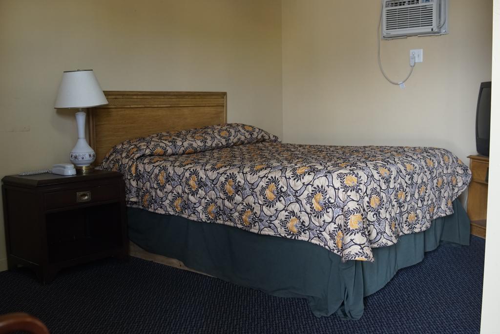 Motel Montreal Notre-Dame-de-l'Ile-Perrot Ngoại thất bức ảnh