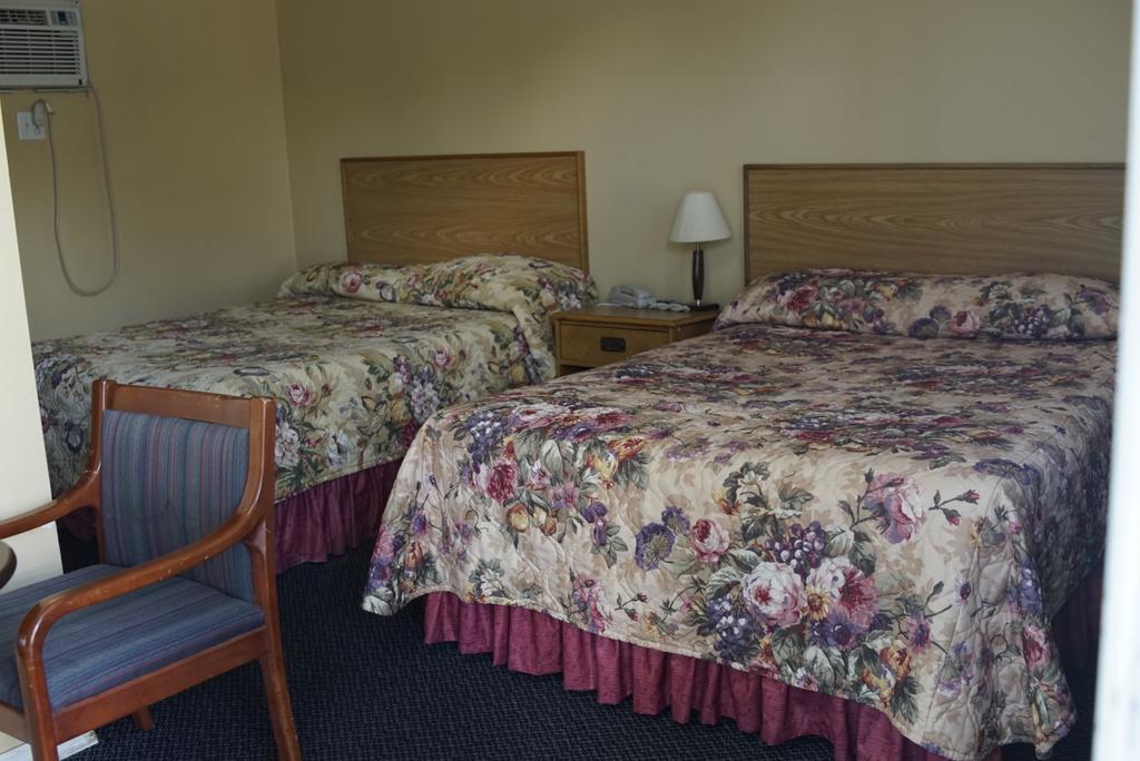 Motel Montreal Notre-Dame-de-l'Ile-Perrot Ngoại thất bức ảnh