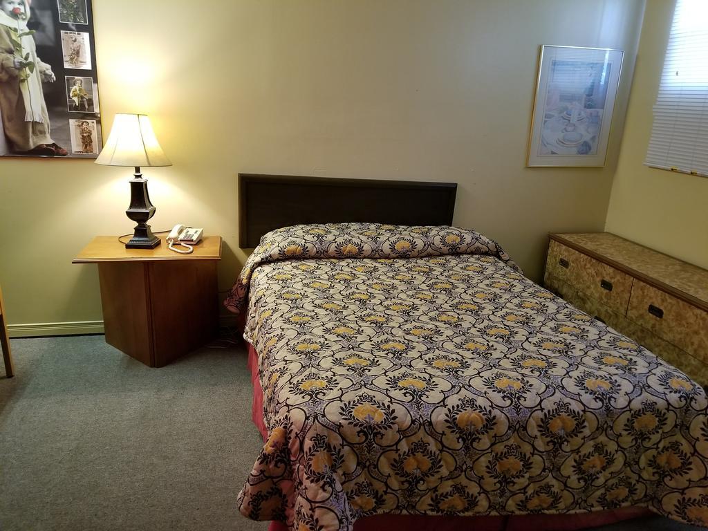 Motel Montreal Notre-Dame-de-l'Ile-Perrot Ngoại thất bức ảnh