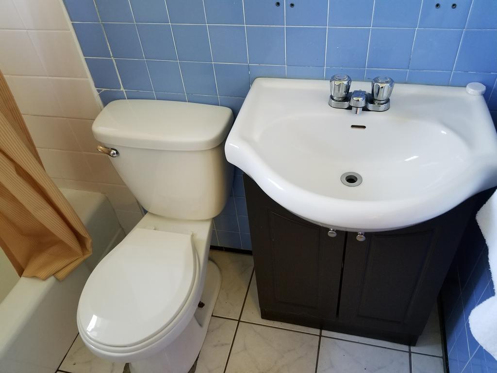 Motel Montreal Notre-Dame-de-l'Ile-Perrot Ngoại thất bức ảnh