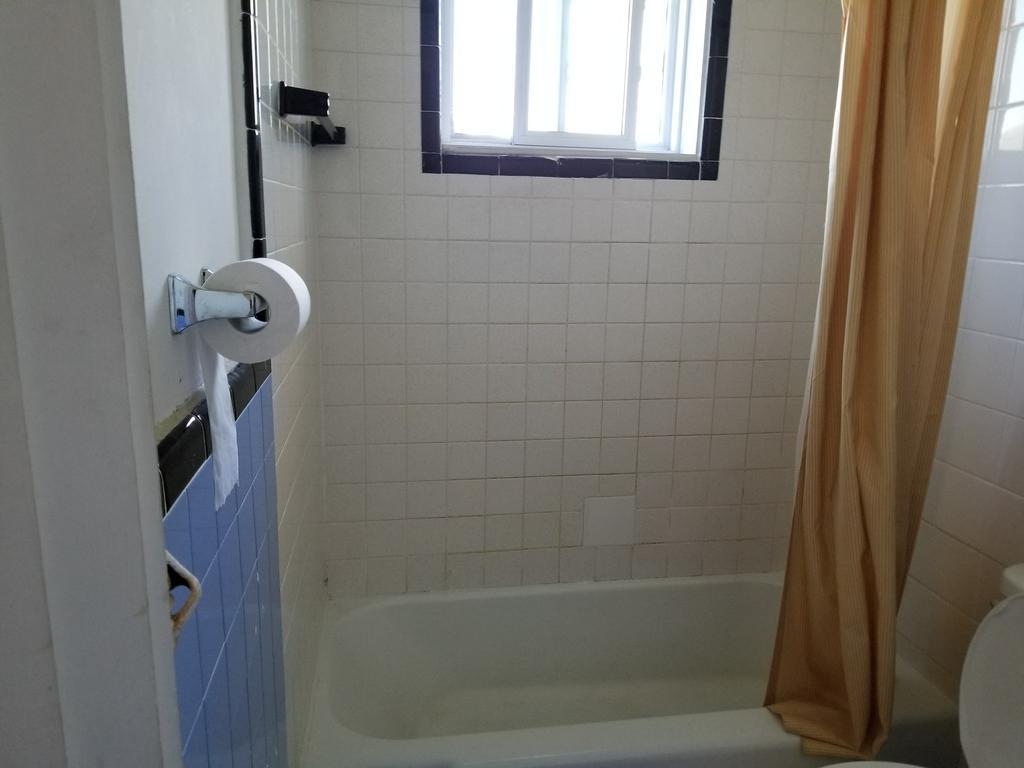 Motel Montreal Notre-Dame-de-l'Ile-Perrot Ngoại thất bức ảnh