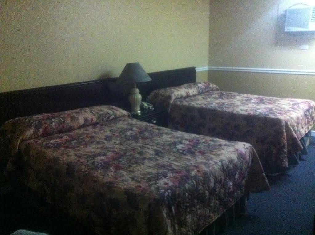 Motel Montreal Notre-Dame-de-l'Ile-Perrot Ngoại thất bức ảnh